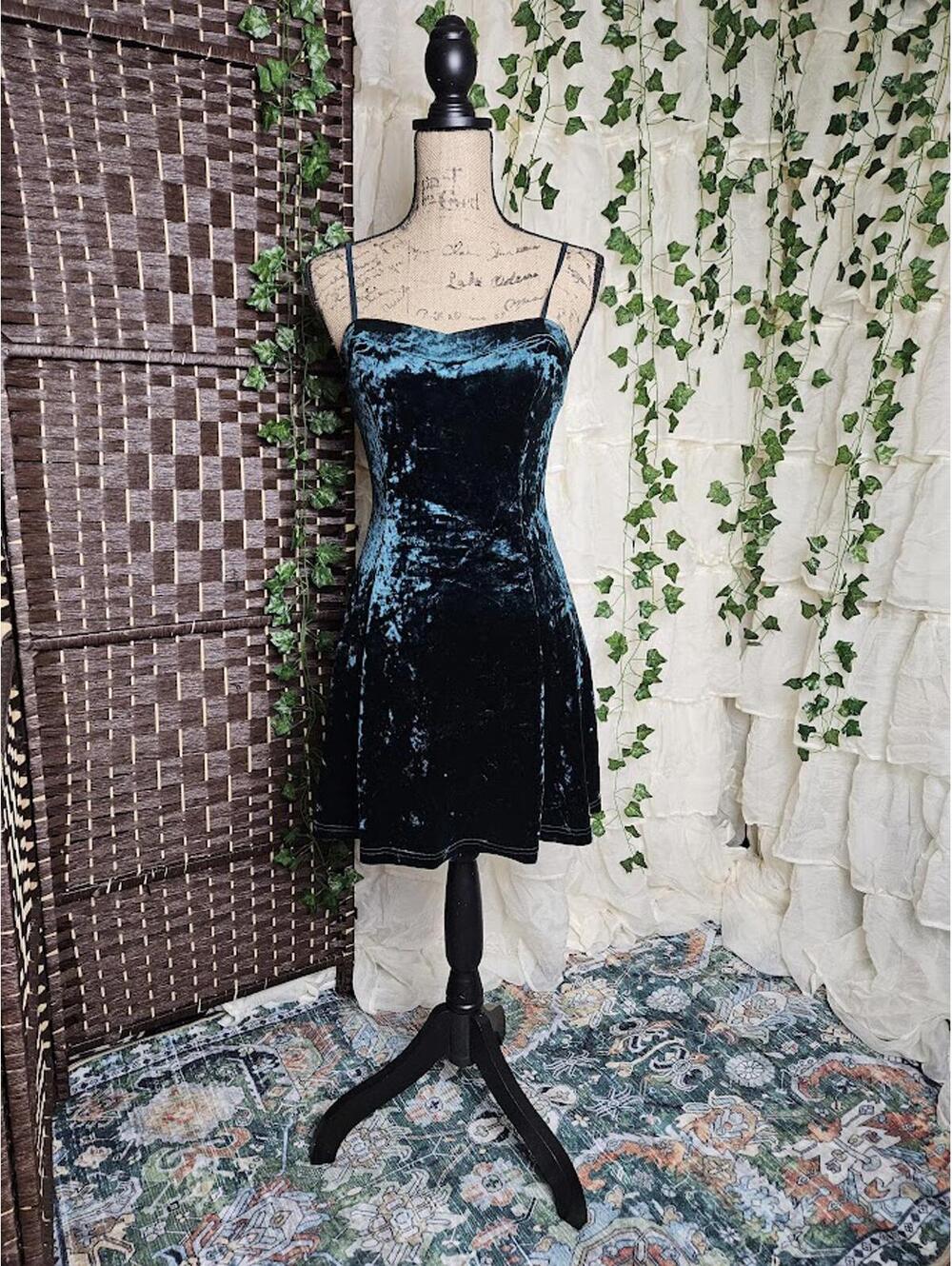 Forever 21 Dark Green Velvet Spaghetti Strap Mini Dress